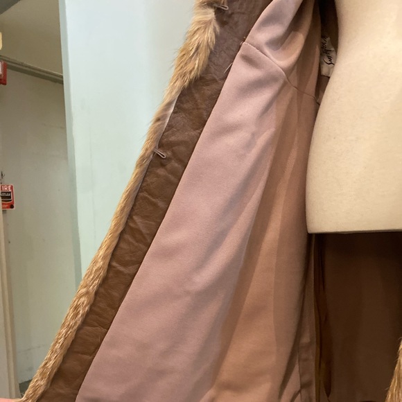 RARE VINTAGE FUR - Picture 2 of 8